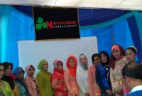 Sekretaris FORMI Kab. Sidoarjo Soewignyo mengukuhkan pengurus komunitas NPS