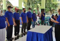 Ketua Umum KORMI Kab. Sidoarjo H. MG. Hadi Sutjipto mengukuhkan pengurus Kampung Olahraga Rekreasi