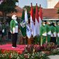 Prosesi upacara pelepasan kontingen Jatim FORNAS VI Tahun 2022 oleh Gubernur Jatim