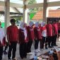Sekretaris Umum KORMI Kab. Sidoarjo Soewignyo mengukuhkan pengurus KOM Desa Jemirahan