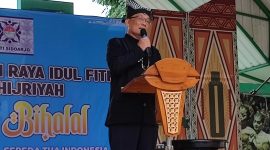 Ketua KOSTI Sidoarjo Ari Bayashi memberikan sambutan pada kegiatan halalbihalal