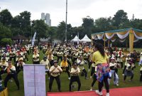 Kemeriahan berolahraga zumba di Alun-alun Sidoarjo
