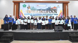 Pengurus KOM dari 20 desa Se-Balongbendo (memegang map biru) bersama pengurus KORMI Kab. Sidoarjo dan Forpimca Balongbendo.