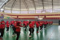 ASIAFI Sidoarjo menggelar Pelatihan Senam SKJ 2022 dan Senam Sehat Bugar pada Selasa (23/7/2024) di Gedung GOR Sidoarjo.