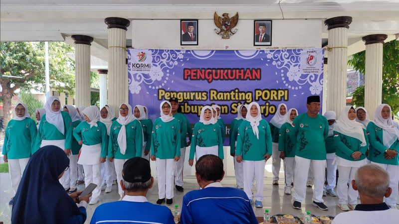 Bambang Julianto mengukuhkan pengurus Ranting PORPI Kabupaten Sidoarjo