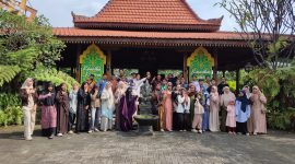 Foto bersama keluarga besar Fespati Sidoarjo.