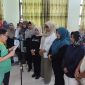 Ketua KORMI Kab Sidoarjo MG Hadi Sutjipto mengukuhkan pengurus KOM dari 15 desa/kelurahan