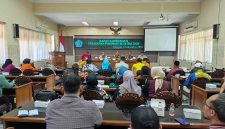 Rapat koordinasi di ruang rapat Delta Karya dipimpin Ketua KORMI Kab. Sidoarjo MG Hadi Sutjipto.